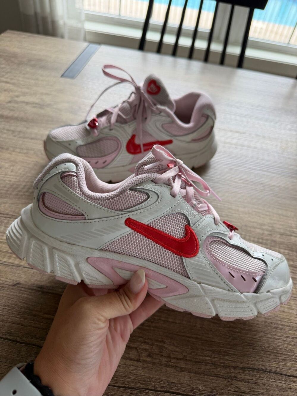 Nike V5 RNR NA14 Valentine’s Day Sneakers, Youth 4.5